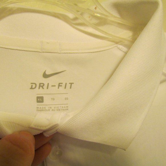 NWOT Nike Dri-Fit Golf Polo - Picture 3 of 3
